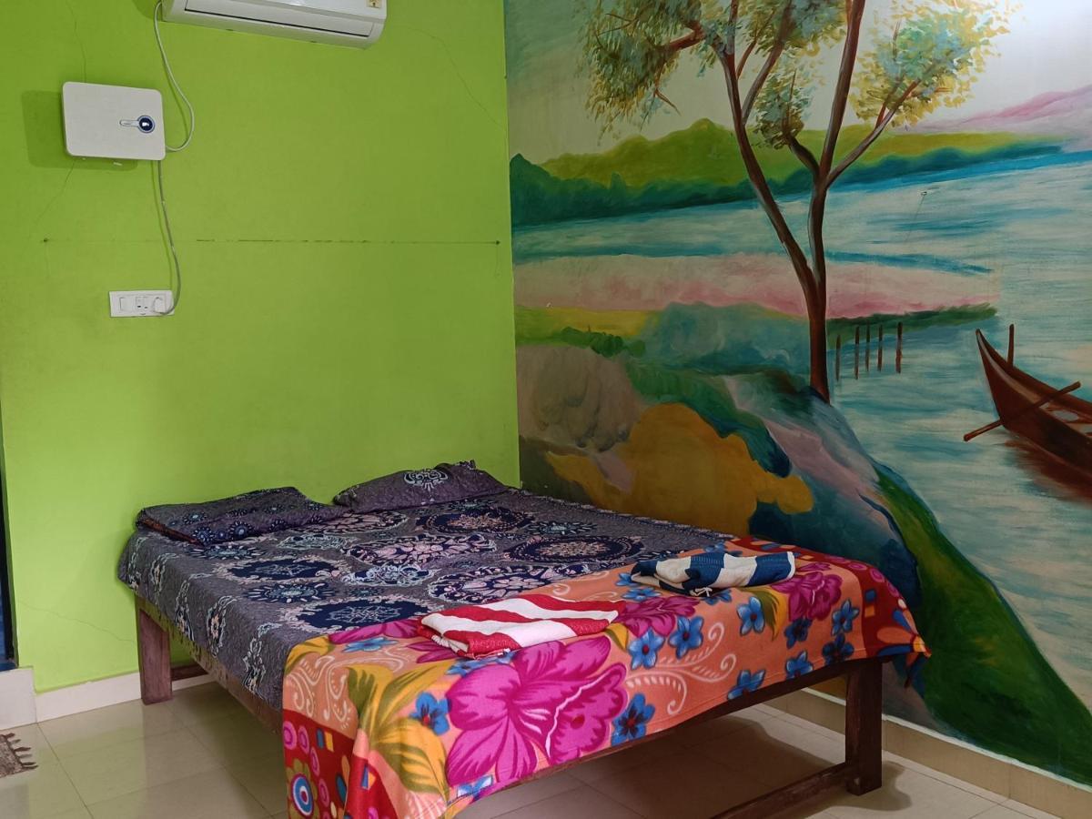 Est Hem Guesthouse อารัมบล ภายนอก รูปภาพ