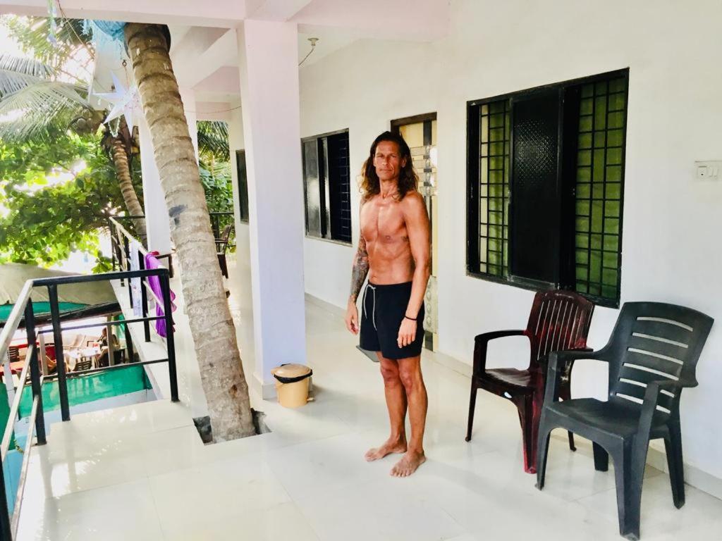 Est Hem Guesthouse อารัมบล ภายนอก รูปภาพ